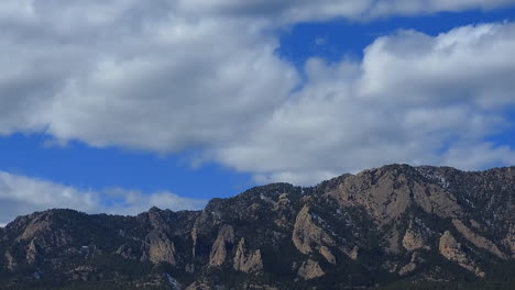 Time-Lapse-Clouds-over-the-Boulder-Flatirons