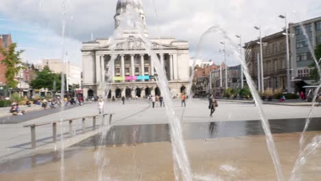 Shot-of-the-Nottingham-town-hall-through-the-fountain
