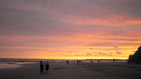 Wunderschöner-Sonnenuntergang-An-Einem-Australischen-Strand