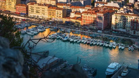Timelapse-of-a-port-next-to-a-street-in-nice,-france
