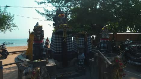 Sindu-Playa-Bali-Sanur-Scooter-Templo