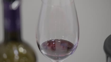 Gläser-Wein-In-Zeitlupe
