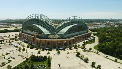 Pull-Out-Aerial-Shot-of-Miller-Park,-home-of-the-Milwaukee-Brewers-[4k