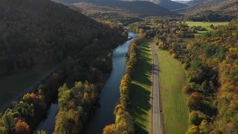 Beautiful-fall-autumn-leaves-colorful-mountain-vista-aerial-in-new-england-USA