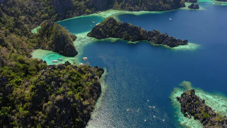 Aerial-view-of-Blue-Lagoon-in-Coron,-Palawan,-Philippines