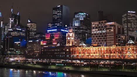Melbourne-CBD-skyline-nighttime-timelapse---hyperlapse-Flinder-Street-Station-Nighttime-Timelapse