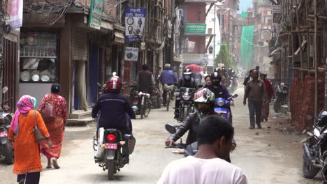 Katmandú,-Nepal---1-De-Octubre-De-2019:-Tráfico-En-Las-Carreteras-De-Katmandú,-Nepal-Y-La-Contaminación-En-La-Ciudad