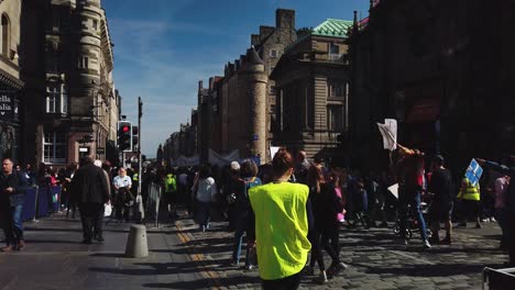 Royal-Mile,-Edinburgh-Scotland-20th-September-2019,-March-to-demand-urgent-action-on-climate-change