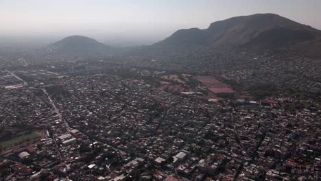 Die-Umweltverschmutzung-In-Den-Vororten-Von-Mexiko-Stadt-Hat-Sehr-Gefährliche-Werte