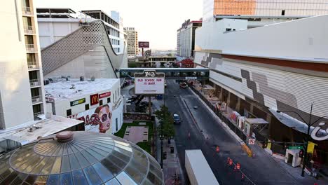 Blick-Auf-Die-Ariel-Straße-In-Der-Innenstadt-Von-Las-Vegas