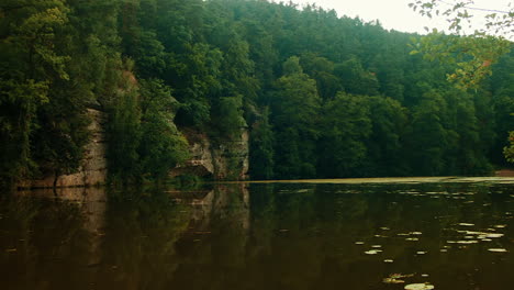 Lago-Harasov-En-El-Valle-De-Kokorin