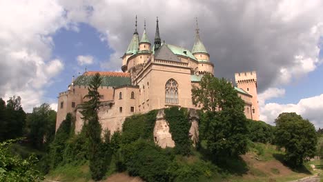 Schloss-Bojnice-In-Der-Slowakei,-Europa