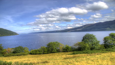 Hdr-Timelapse-De-Loch-Ness-En-Escocia-Durante-El-Día
