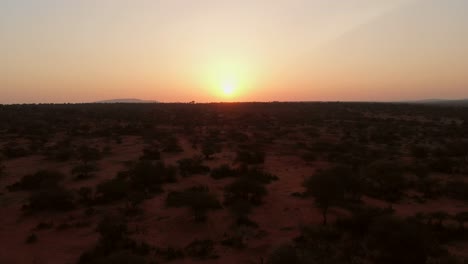 Sunrise-near-a-lodge-on-Maasai-Samburu-land-in-Kenya