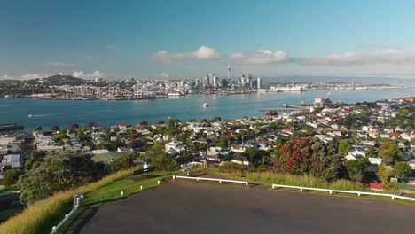 SLOWMO---Aerial-shot-from-Mount-Victoria-of-Auckland-skyline-with-Sky-Tower,-New-Zealand