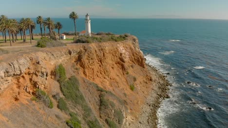 Aerial-view-of-the-lighthouse-in-Palos-Verdes,-California