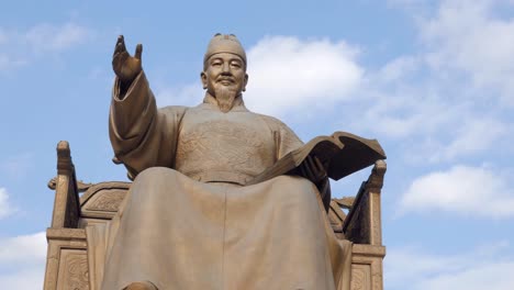 statue-of-king-sejong,-yi-sun-shin-in-Gwanghwamun-Square-south-korea