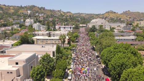 Aerial-4K-footage-of-Black-Lives-Matter-protest-in-Los-Angeles,-California,-USA