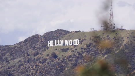 The-Hollywood-sign-and-surrounding-mountains-in-Los-Angeles,-California