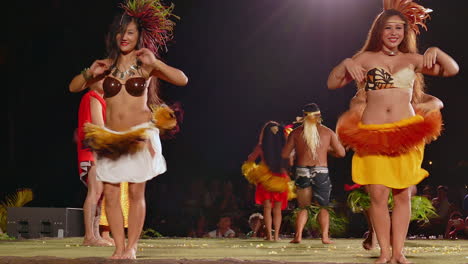 Video-footage-of-Polynesian-dancers-at-the-old-Lahaina-Luau,-Maui-Hawaii