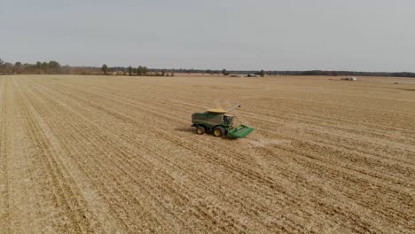 American-grain-harvesting-season-with-John-Deere-combine-harvester-operating-Xenia