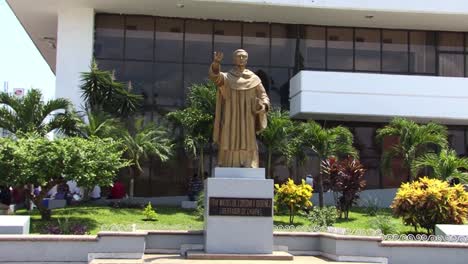 Estatua-En-La-Plaza-Principal-De-La-Ciudad-De-Tapachula-En-Chiapas,-México