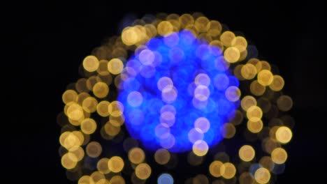 Christmas-lights-in-the-form-of-a-blurred-circle