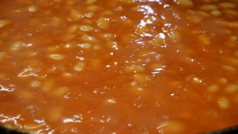 Bohnen-In-Tomatensoße-Backen