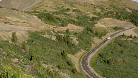 Autos-Fahren-In-Den-Rocky-Mountains-Von-Colorado