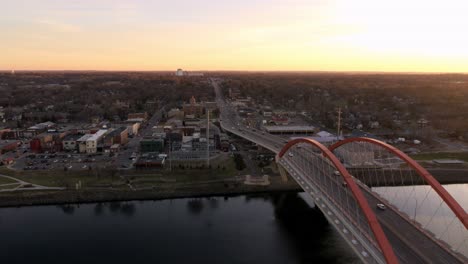 Überquerung-Des-Mississippi-River-Entlang-Der-Hastings-Bridge