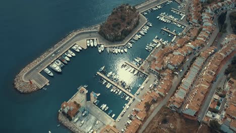Aerial-view-of-a-leisure-port
