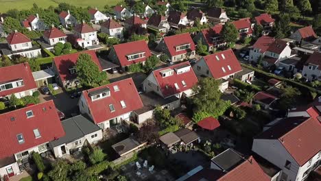 Drohnenansicht-Der-Schönen-Stadt-Dronten-In-Flevoland,-Niederlande