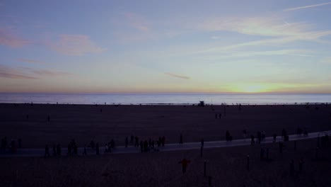 Beautiful-sunset-at-Santa-Monica-near-the-Pier