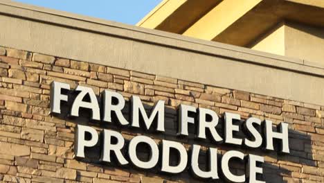 Farm-Fresh-Produce-Sign-Pan-Down-From-Sky-Retail