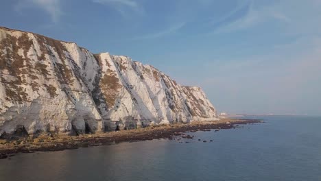 Drone-flies-low-towards-White-Cliffs-of-Dover,-slowly-rising