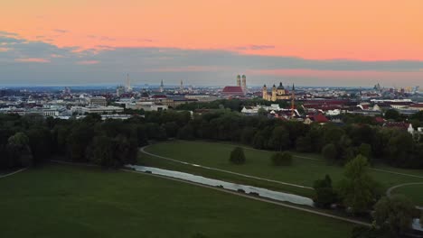 Aerial-of-Munich-in-the-early-sunlight
