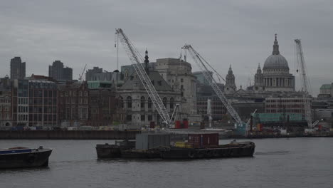 Blackfriars-Tideway-Sewer-Construction-Cranes-with-London-Skyline-On-Downcast-Day