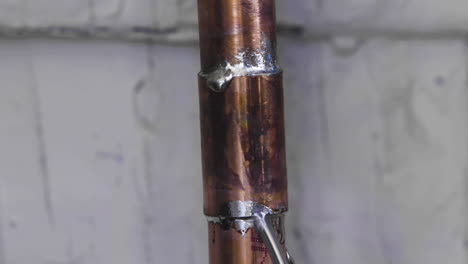 Solder-instantly-melting-on-copper-pipe-due-to-the-heat-from-a-propane-torch