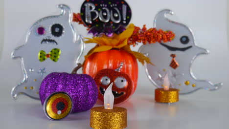 Halloween-Dekor,-Hintergrund-Und-Vorlage,-Kreativstudio-Halloween-Feierillustration,-Dekorativer-Kürbis,-Geistersilhouette,-Kerzen-Und-Herbst-Cartoon-Design,-Dekorationskunst,-Süßes-Oder-Saures
