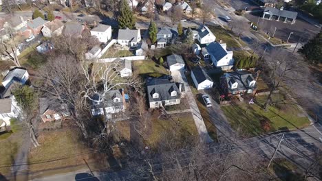 A-slowly-orbiting-aerial-view-of-a-typical-Ohio-residential-neighborhood