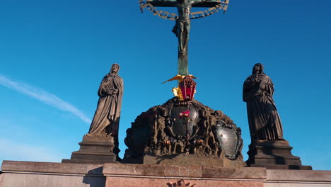 Statue-Von-Jesus-Christus-Kreuz