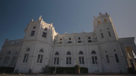 Low-angle-view-of-the-Historic-Sacred-Heart-Catholic-Church-on-Galveston-Island,-Texas