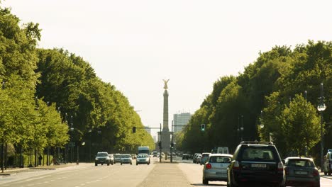 17TH-of-June-Street-in-Berlin-Tiergarten-with-Victory-Column-in-Background
