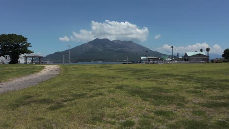 Sakurajima-in-Background,-Push-Shot-towards-Japan-active-volcano