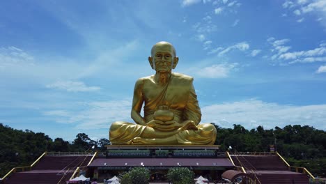 Luang-Por-Tuad-Statue-in-Khao-Yai,-Thailand