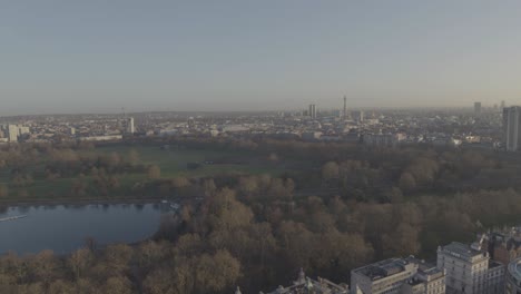 Panorama-Luftaufnahme-Des-Stadtteils-Knightsbridge,-Einschließlich-Serpentine-Lake-Und-Hyde-Park-Im-Westen-Londons