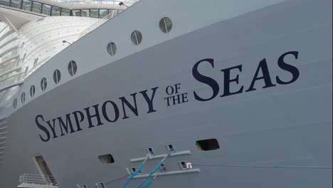 Symphony-of-the-Seas-ship-Logo-at-port-in-st-kitts