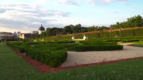 Static-view-of-Belvedere-gardens-with-tourists-during-cloudy-sunset