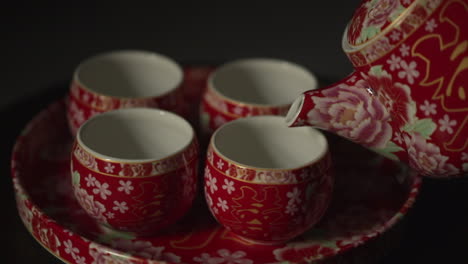 Chinesisches-Teekannenset-Mit-Der-Aufschrift-„Glück-Und-Glück“.