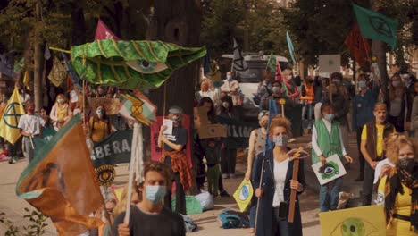 protesters-at-the-Extinction-Rebellion-demonstration-in-the-Hague,-Netherlands